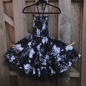 Girls Sz 10 strapless dress